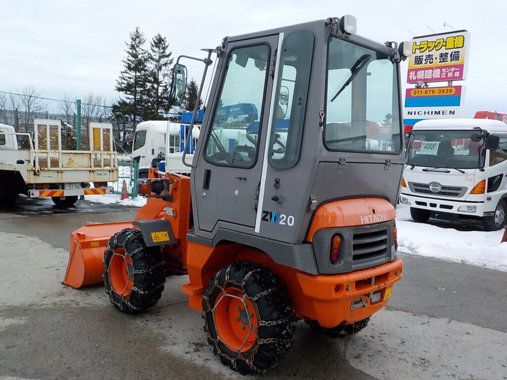平成26年　日立　ホイールローダー　ZW20　★0.3立米★タイヤチェーン４本★使用時間約320HR★