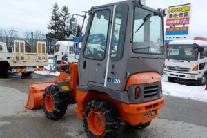 サムネイル: 平成26年　日立　ホイールローダー　ZW20　★0.3立米★タイヤチェーン４本★使用時間約320HR★