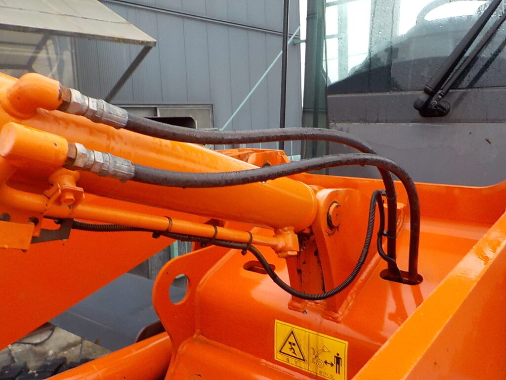 平成２７年　日立　ホイールローダー　ZW80-5B