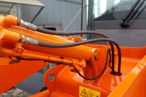 サムネイル: 平成２７年　日立　ホイールローダー　ZW80-5B