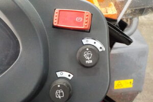 サムネイル: 平成２７年　日立　ホイールローダー　ZW80-5B