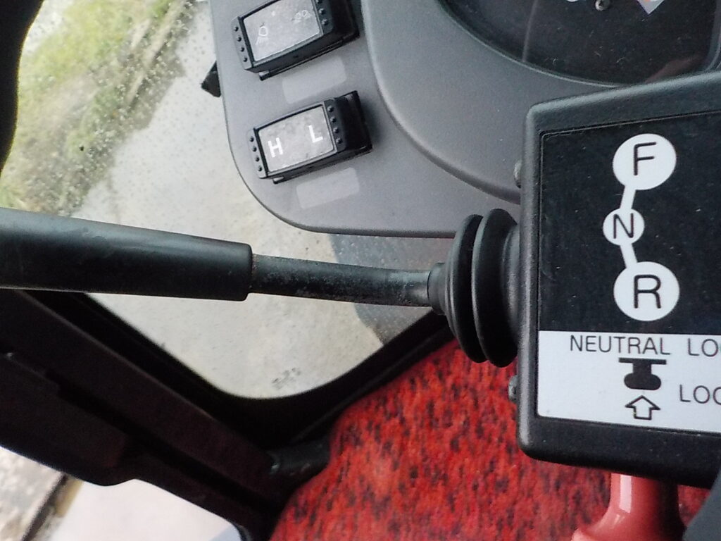 平成２７年　日立　ホイールローダー　ZW80-5B