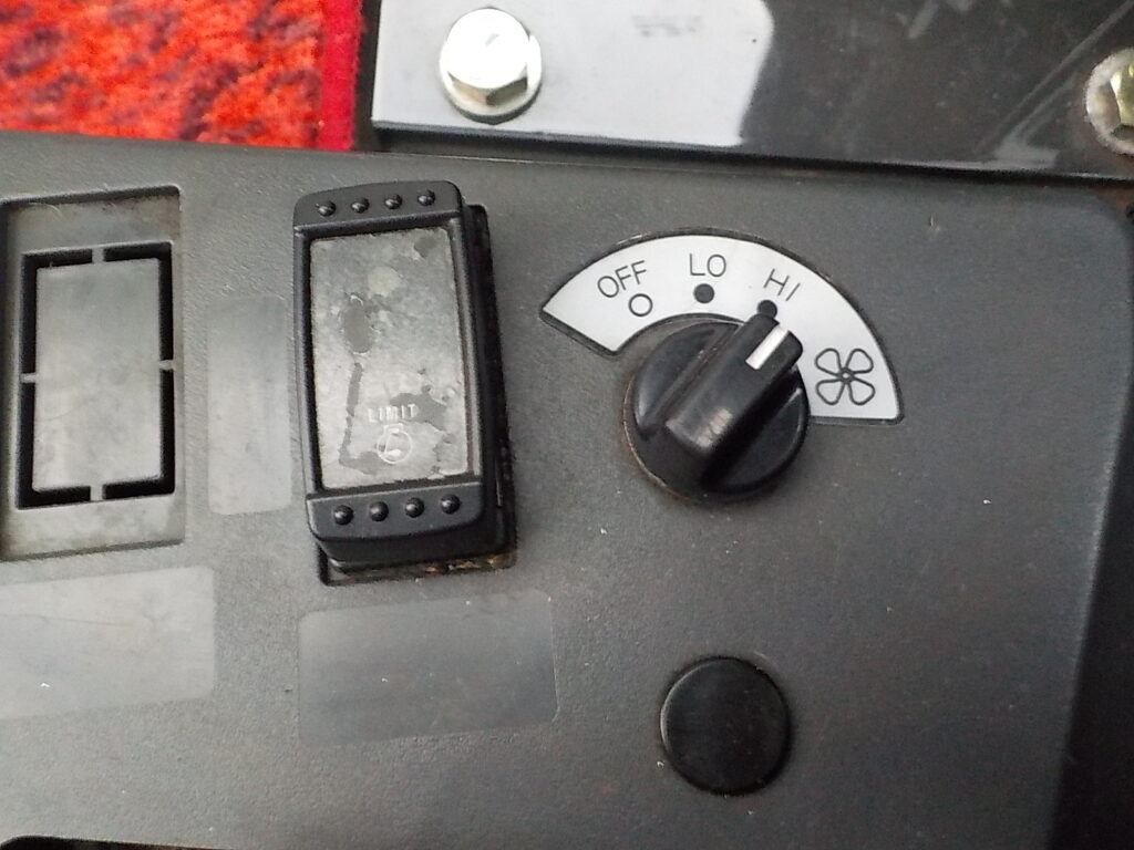 平成２７年　日立　ホイールローダー　ZW80-5B