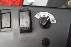 サムネイル: 平成２７年　日立　ホイールローダー　ZW80-5B