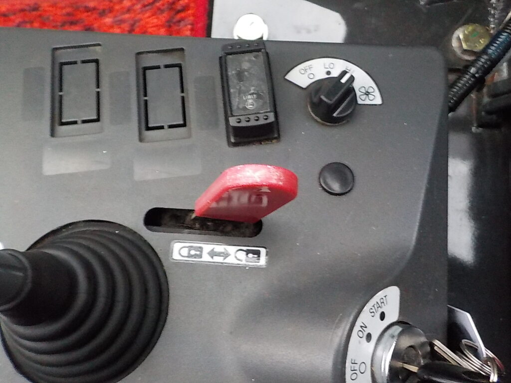 平成２７年　日立　ホイールローダー　ZW80-5B