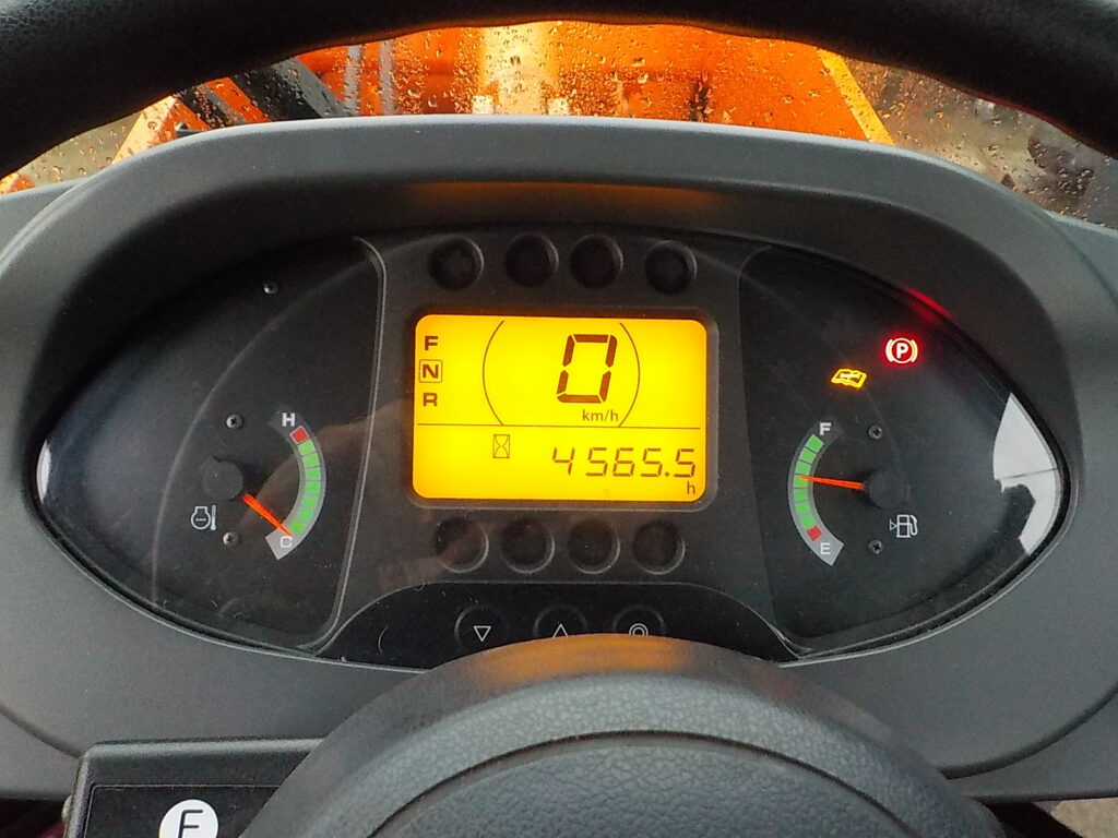 平成２７年　日立　ホイールローダー　ZW80-5B