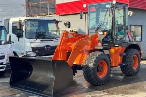 令和７年　日立　ZW80S-5B　2025年モデル　0.9立米　ｽﾉｰｽﾊﾟｲｸ・ﾗｲﾄﾞｺﾝﾄﾛｰﾙ・ﾀﾞﾌﾞﾙﾋｰﾀｰ仕様（車検令和9年11月）