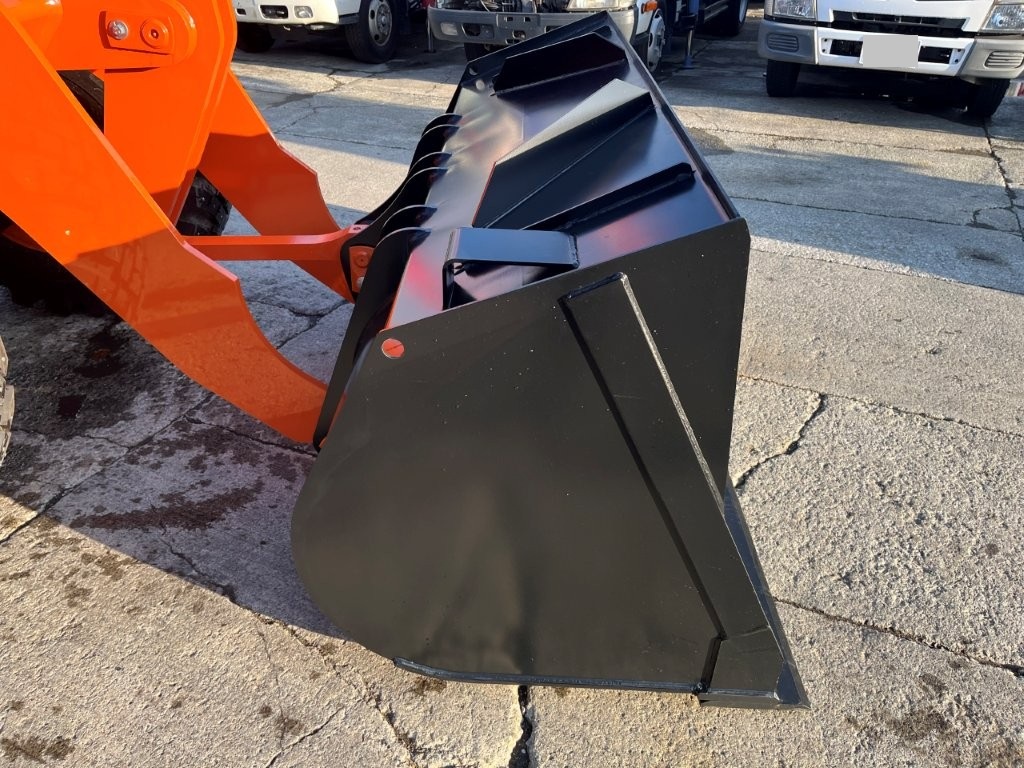 令和７年　日立　ZW80S-5B　2025年モデル　0.9立米　ｽﾉｰｽﾊﾟｲｸ・ﾗｲﾄﾞｺﾝﾄﾛｰﾙ・ﾀﾞﾌﾞﾙﾋｰﾀｰ仕様（車検令和9年11月）