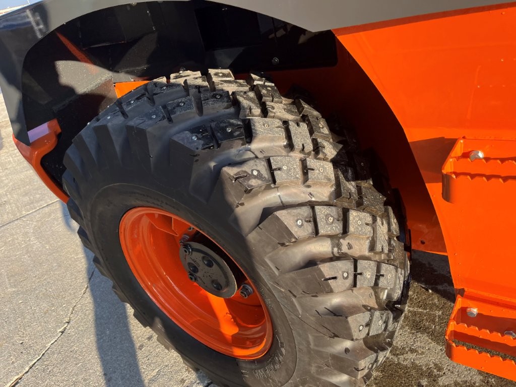 令和７年　日立　ZW80S-5B　2025年モデル　0.9立米　ｽﾉｰｽﾊﾟｲｸ・ﾗｲﾄﾞｺﾝﾄﾛｰﾙ・ﾀﾞﾌﾞﾙﾋｰﾀｰ仕様（車検令和9年11月）