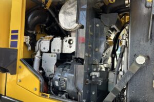 サムネイル: 平成29年　コマツ　WA100-7Y　ﾜﾝﾀｯﾁ式ｽﾉｳﾌﾟﾗｳ・ｽﾉｰｽﾊﾟｲｸﾀｲﾔ・Wｷｬﾋﾞﾝ・ｴｱｺﾝ　1.3立米（車検令和９年９月）