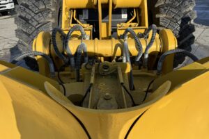 サムネイル: 平成29年　コマツ　WA100-7Y　ﾜﾝﾀｯﾁ式ｽﾉｳﾌﾟﾗｳ・ｽﾉｰｽﾊﾟｲｸﾀｲﾔ・Wｷｬﾋﾞﾝ・ｴｱｺﾝ　1.3立米（車検令和９年９月）