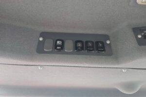 サムネイル: 平成26年　クボタ　R530Z　0.5立米　盗難防止装置付★使用時間371時間！★