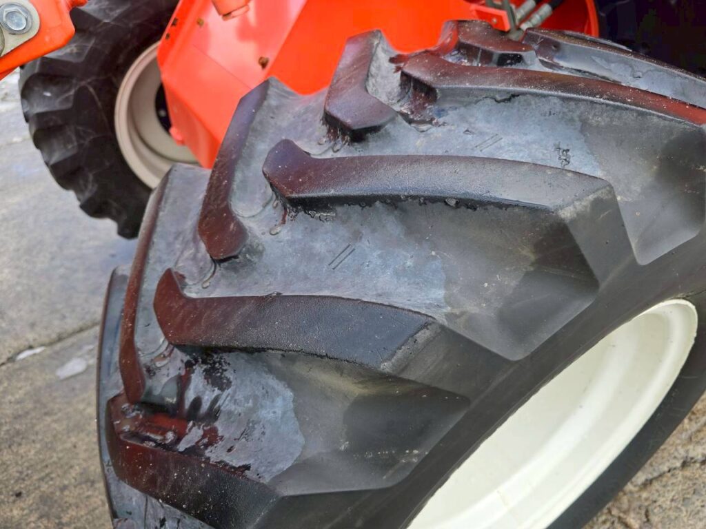 平成26年　クボタ　R530Z　0.5立米　盗難防止装置付★使用時間371時間！★