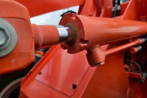 サムネイル: 平成26年　クボタ　R530Z　0.5立米　盗難防止装置付★使用時間371時間！★