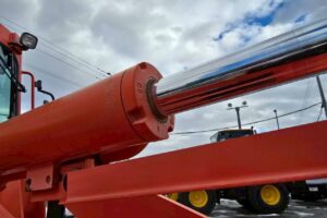 サムネイル: 平成26年　クボタ　R530Z　0.5立米　盗難防止装置付★使用時間371時間！★