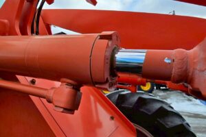 サムネイル: 平成26年　クボタ　R530Z　0.5立米　盗難防止装置付★使用時間371時間！★