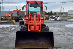 サムネイル: 平成26年　クボタ　R530Z　0.5立米　盗難防止装置付★使用時間371時間！★