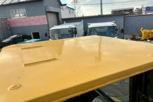 サムネイル: 平成18年　CAT　901B　0.4㎥　全塗装済！