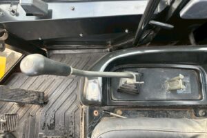 サムネイル: 平成18年　CAT　901B　0.4㎥　全塗装済！