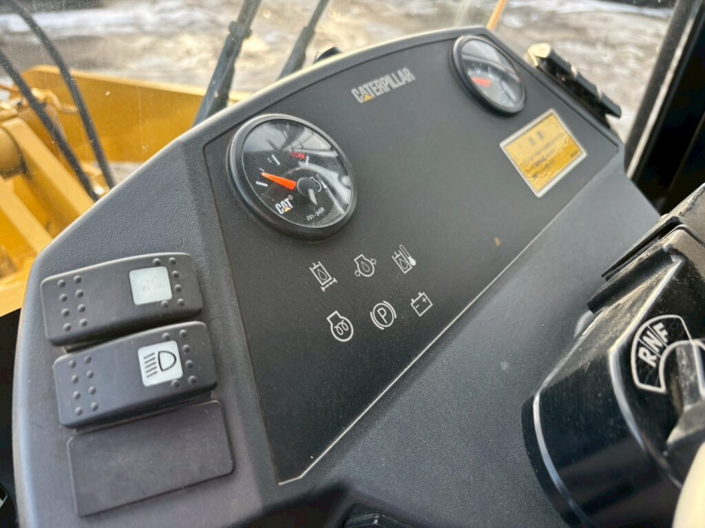 平成18年　CAT　901B　0.4㎥　全塗装済！