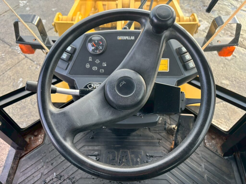 平成18年　CAT　901B　0.4㎥　全塗装済！