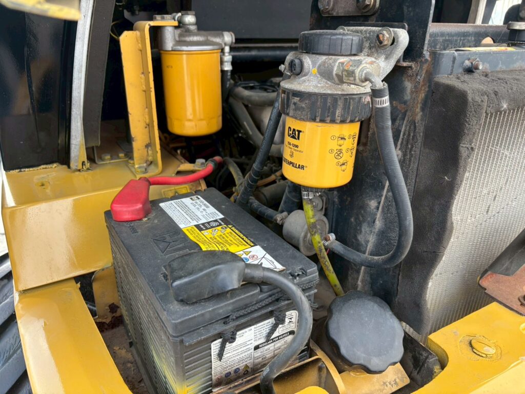 平成18年　CAT　901B　0.4㎥　全塗装済！