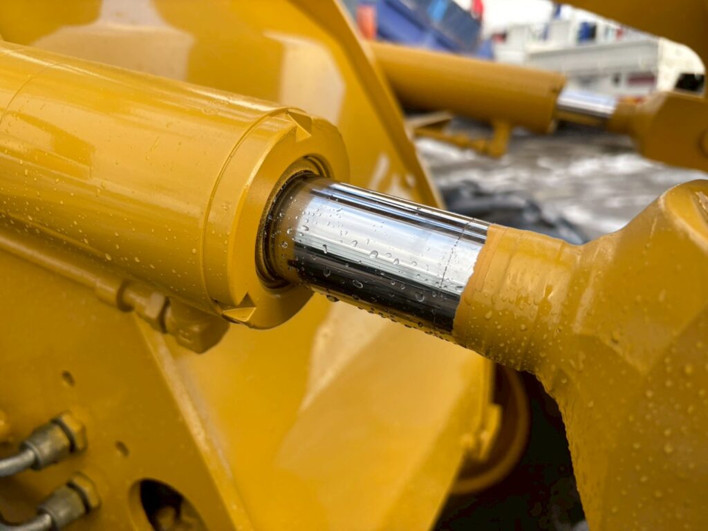 平成18年　CAT　901B　0.4㎥　全塗装済！