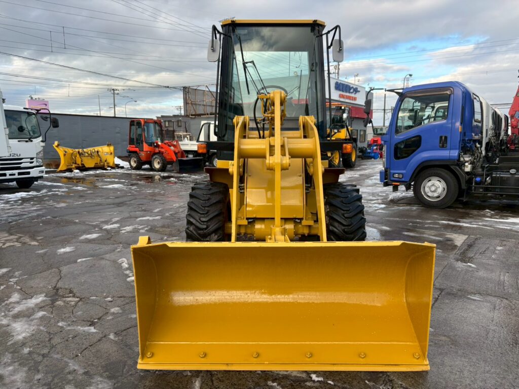 平成18年　CAT　901B　0.4㎥　全塗装済！