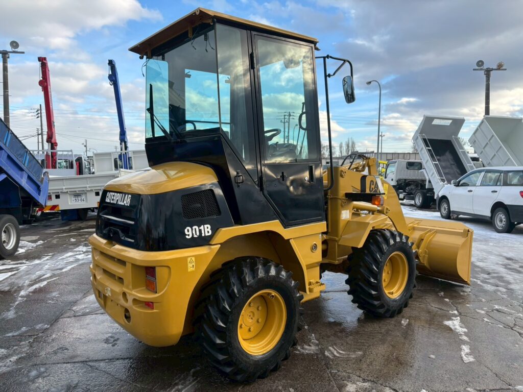 平成18年　CAT　901B　0.4㎥　全塗装済！
