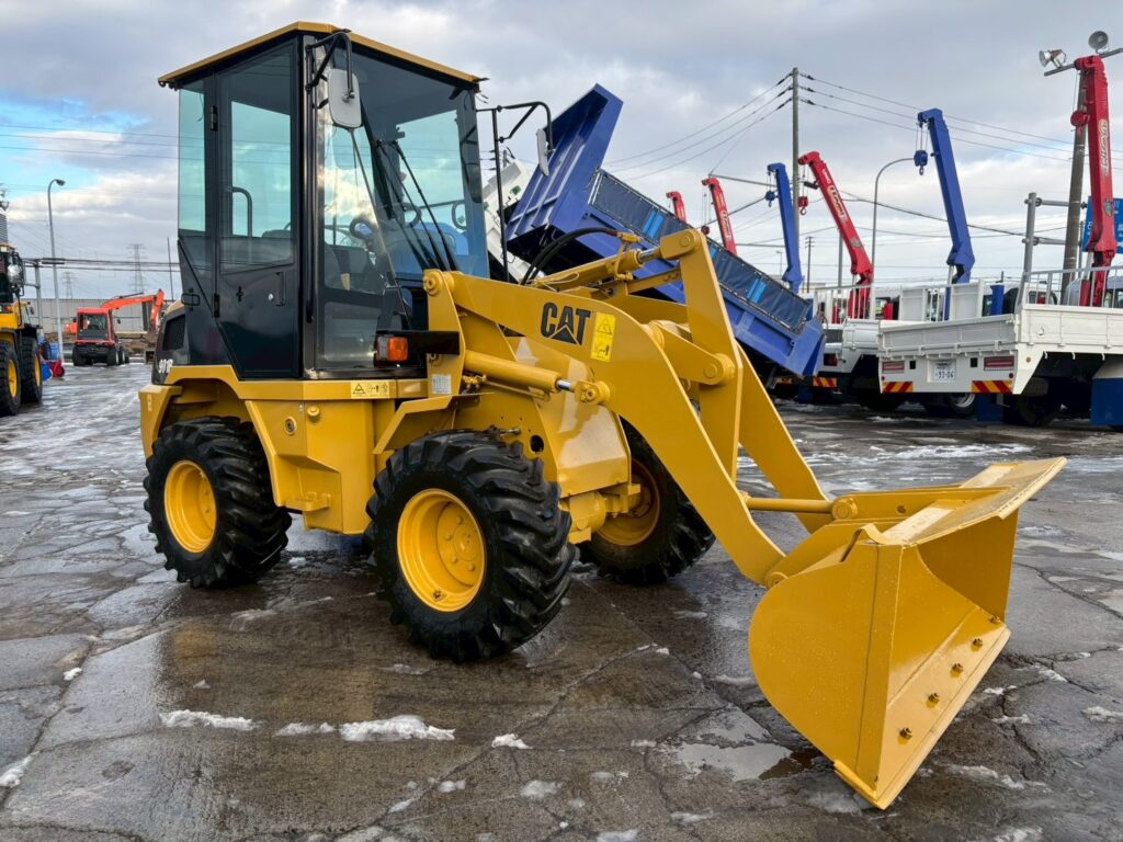 平成18年　CAT　901B　0.4㎥　全塗装済！