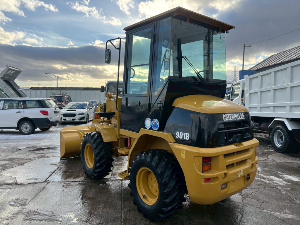 平成18年　CAT　901B　0.4㎥　全塗装済！