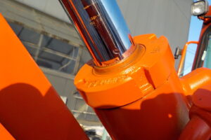 サムネイル: 平成25年式　クボタ　ホイールローダー　R430Z　★0.4立米★バケット幅158㎝★使用時間約960HR★