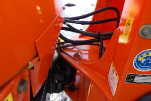 サムネイル: 平成25年式　クボタ　ホイールローダー　R430Z　★0.4立米★バケット幅158㎝★使用時間約960HR★