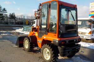 サムネイル: 平成25年式　クボタ　ホイールローダー　R430Z　★0.4立米★バケット幅158㎝★使用時間約960HR★