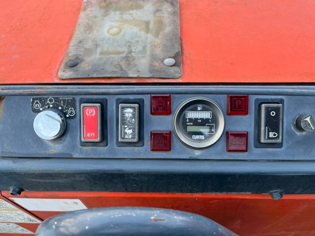 クボタ　キャリアダンプ　RG30C-3