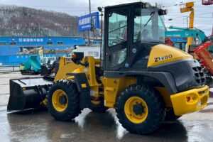 サムネイル: 【★北見店★】令和２年式　日立　ホイールローダ　ZW80-5B　◆札幌・江別・旭川・北見・釧路どこでも全国対応可能です！◆