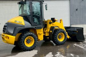 サムネイル: 【★北見店★】令和２年式　日立　ホイールローダ　ZW80-5B　◆札幌・江別・旭川・北見・釧路どこでも全国対応可能です！◆