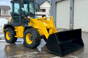 サムネイル: 【★北見店★】令和２年式　日立　ホイールローダ　ZW80-5B　◆札幌・江別・旭川・北見・釧路どこでも全国対応可能です！◆