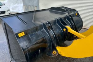 サムネイル: 【★北見店★】令和２年式　日立　ホイールローダ　ZW80-5B　◆札幌・江別・旭川・北見・釧路どこでも全国対応可能です！◆