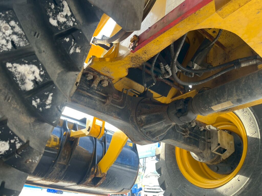 令和２年式日立ホイールローダZW80-5B