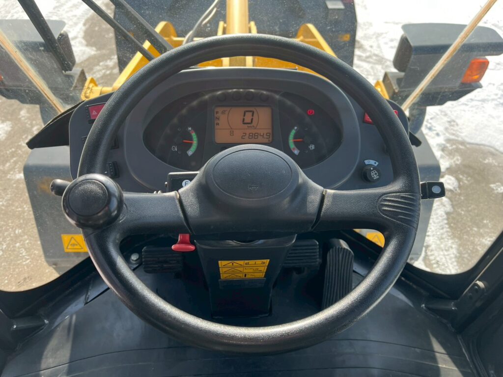 令和２年式日立ホイールローダZW80-5B