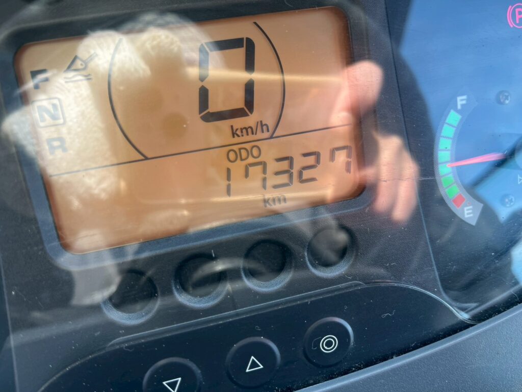 令和２年式日立ホイールローダZW80-5B