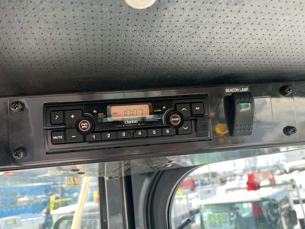 令和２年式日立ホイールローダZW80-5B