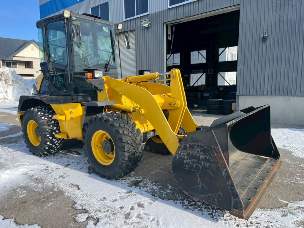 令和２年式日立ホイールローダZW80-5B