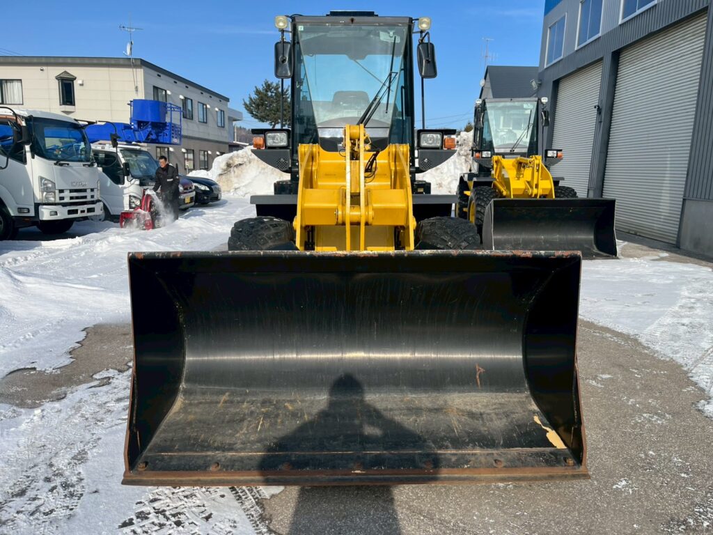 令和２年式日立ホイールローダZW80-5B