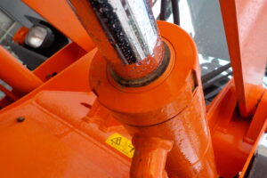 サムネイル: 平成28年　日立　ホイールローダー　ZW30-5B　★0.4立米★バケット幅157㎝★使用時間約750HR★