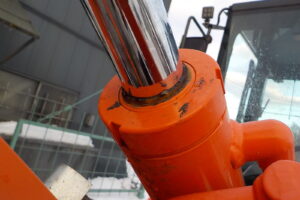 サムネイル: 平成28年　日立　ホイールローダー　ZW30-5B　★0.4立米★バケット幅157㎝★使用時間約750HR★