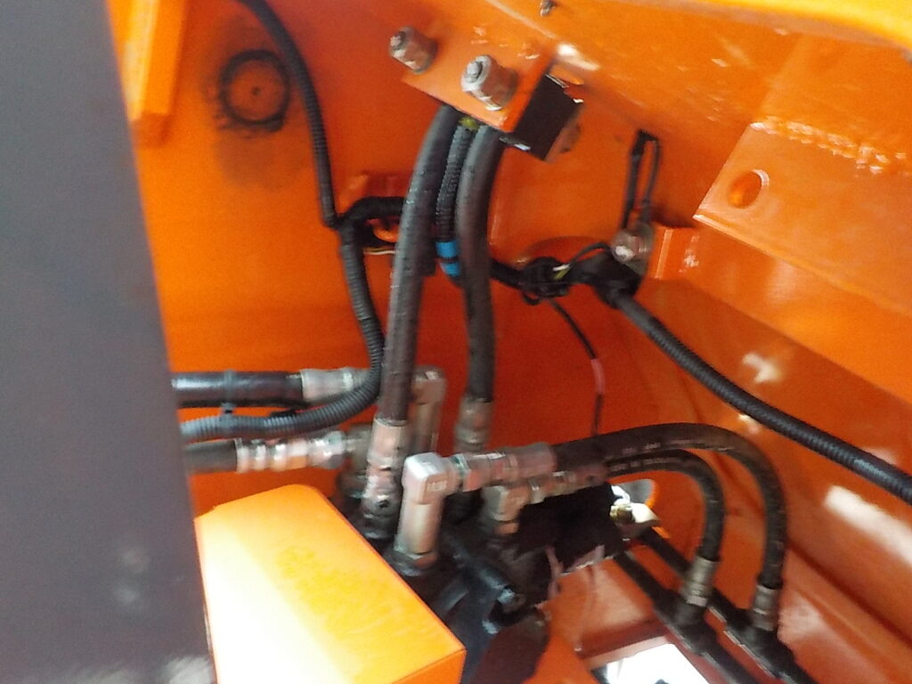 平成28年　日立　ホイールローダー　ZW30-5B　★0.4立米★バケット幅157㎝★使用時間約750HR★