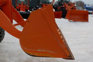 サムネイル: 平成28年　日立　ホイールローダー　ZW30-5B　★0.4立米★バケット幅157㎝★使用時間約750HR★