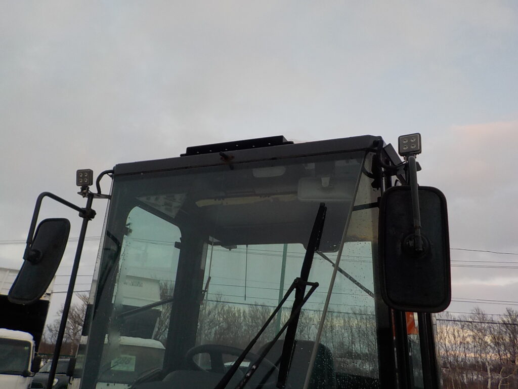 平成28年　日立　ホイールローダー　ZW30-5B　★0.4立米★バケット幅157㎝★使用時間約750HR★